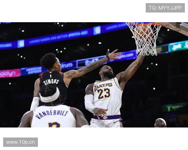 湖人主场迎战开拓者 阿夫迪亚精彩表现带队取胜